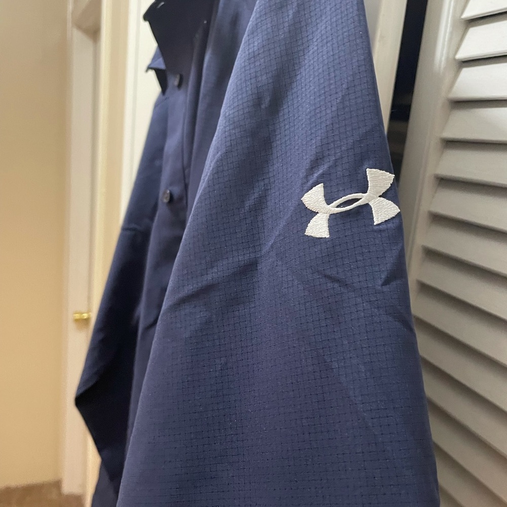 Under armor heat gear long sleeve button down shirt